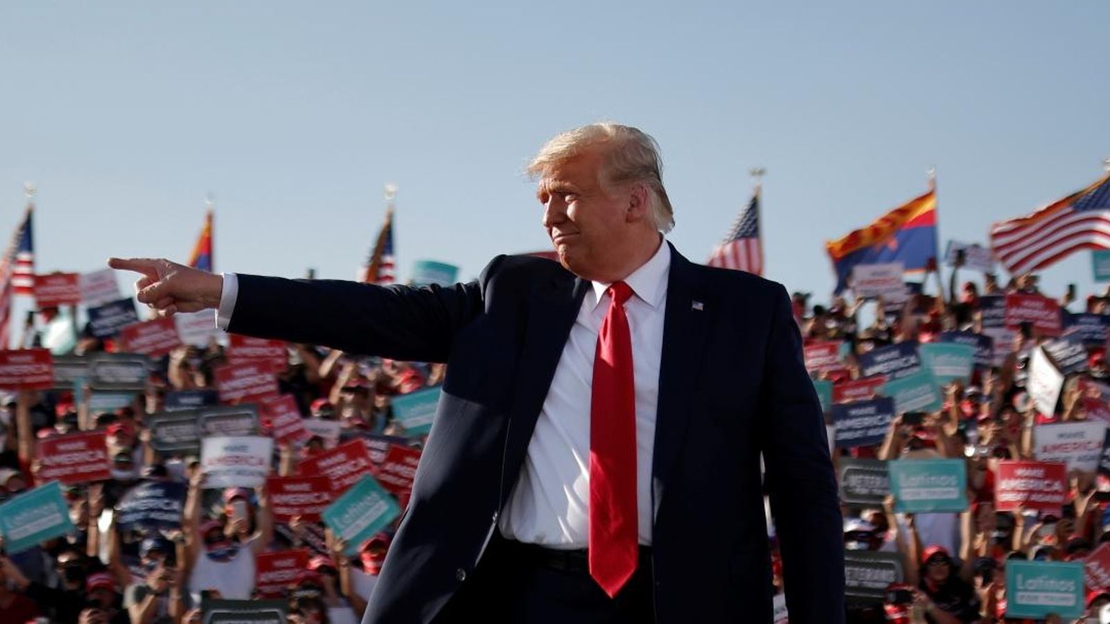 El president dels Estats Units, Donald Trumpo, durant l'acte electoral a Arizona