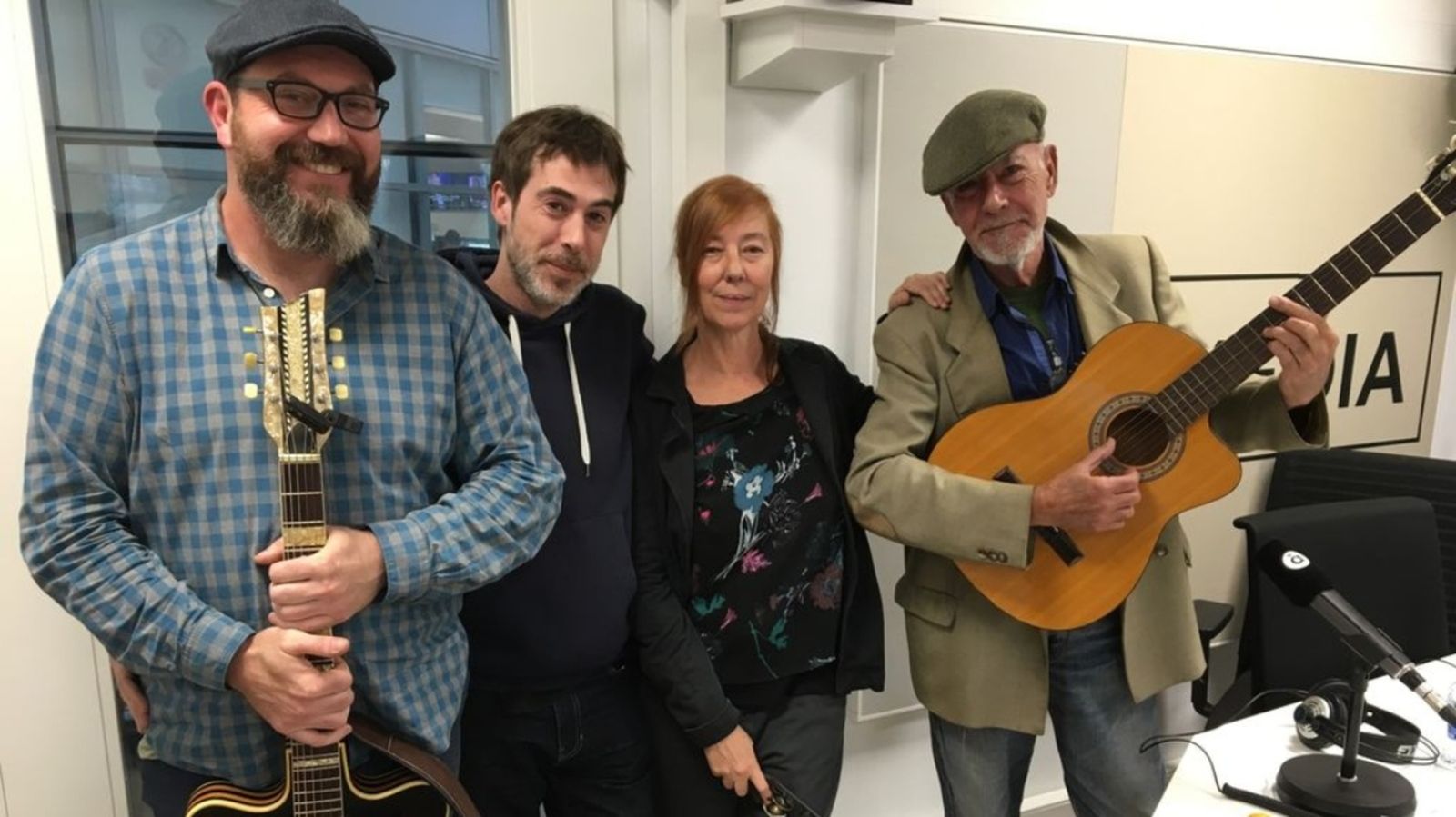 22.10.2019 | Julio Bustamante & Lavanda, MIM, Kostrok i #MusicaLliure, amb Vicent Colonques i Anna Moner