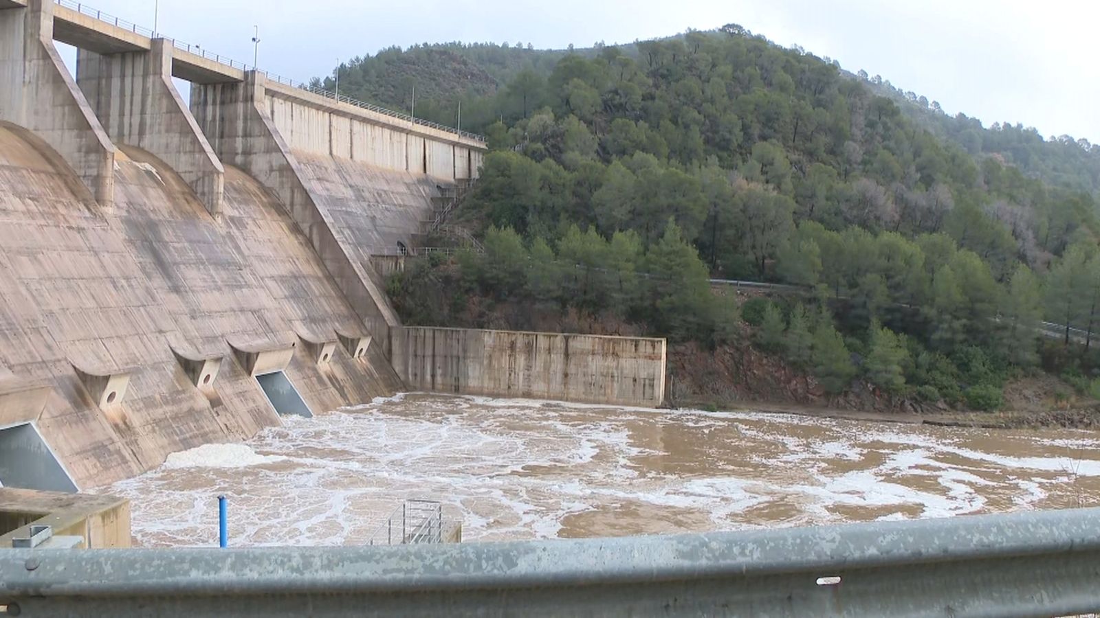 Els embassaments de Castelló desaigüen controladament