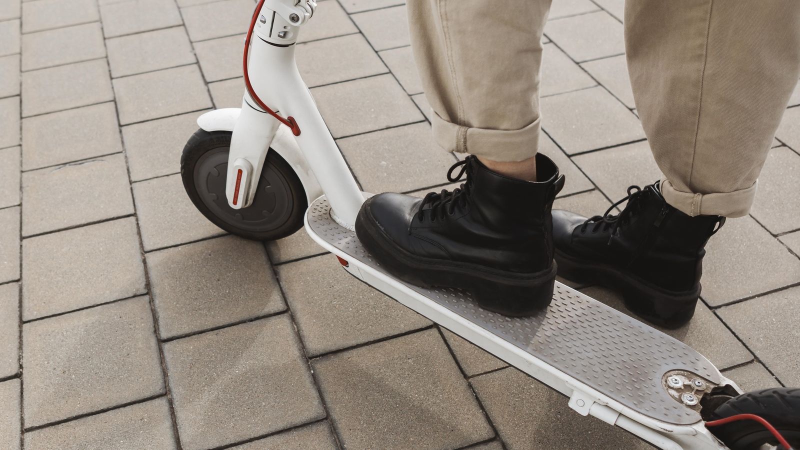 No tots els patinets elèctrics entren dins de la nova normativa