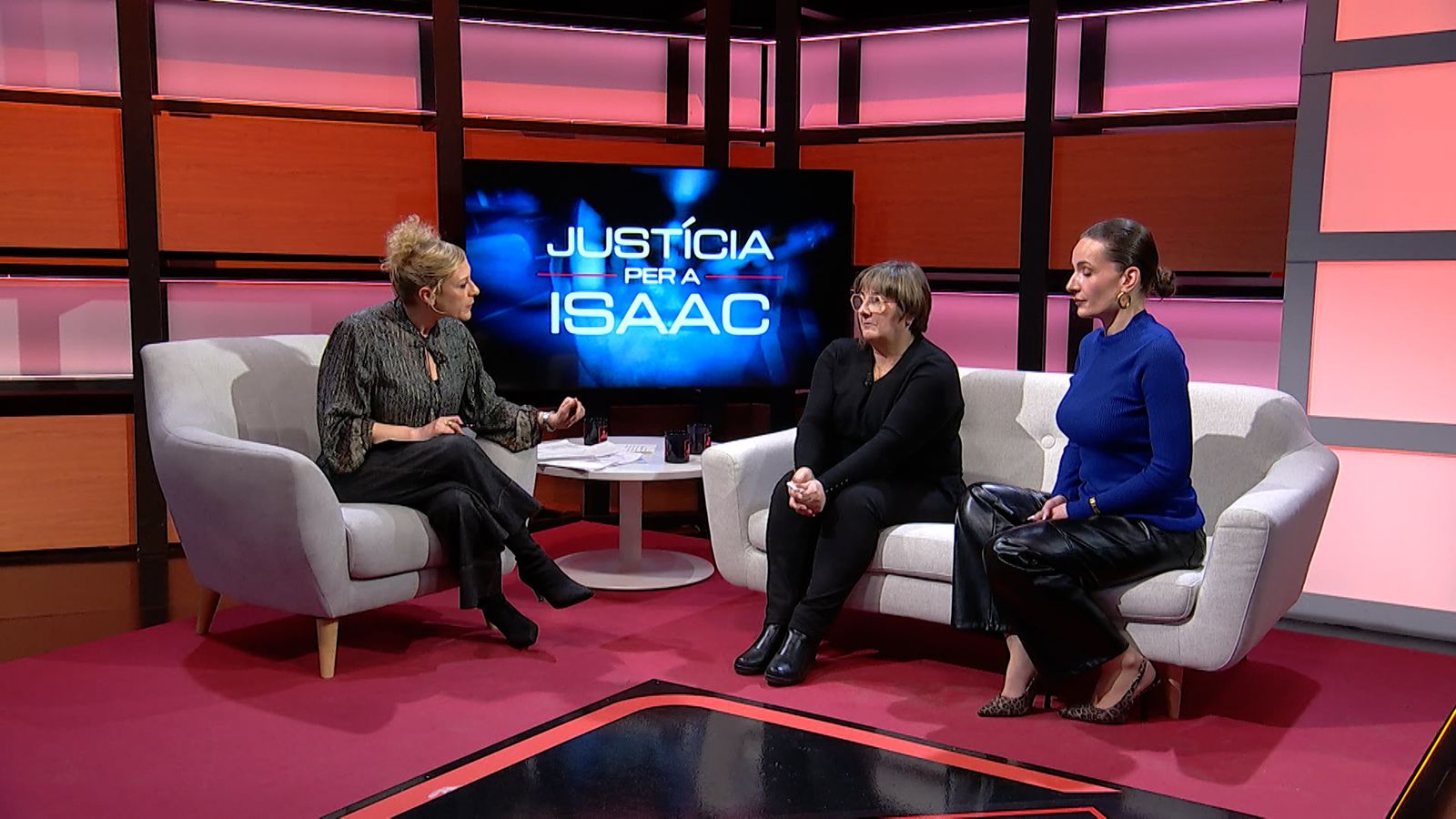 Amparo, mare d’Isaac Miguel “Vull la veritat i que reòbriguen el cas”