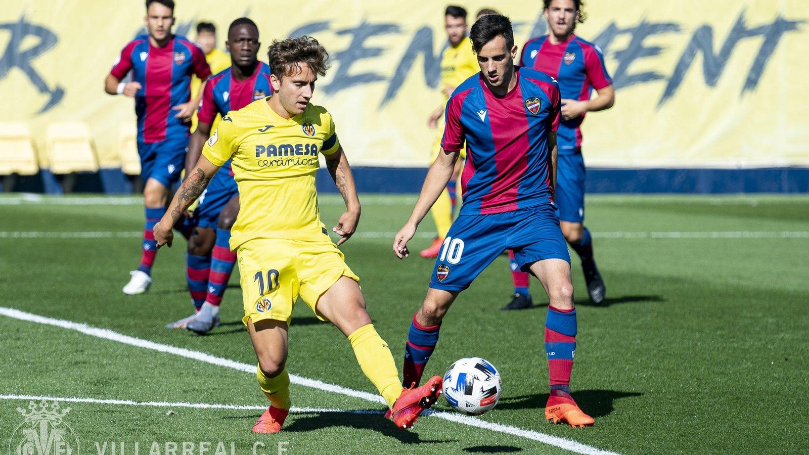 El Villarreal B i l'Alcoià s'han enfrontat a la ciutat esportiva grogueta.
