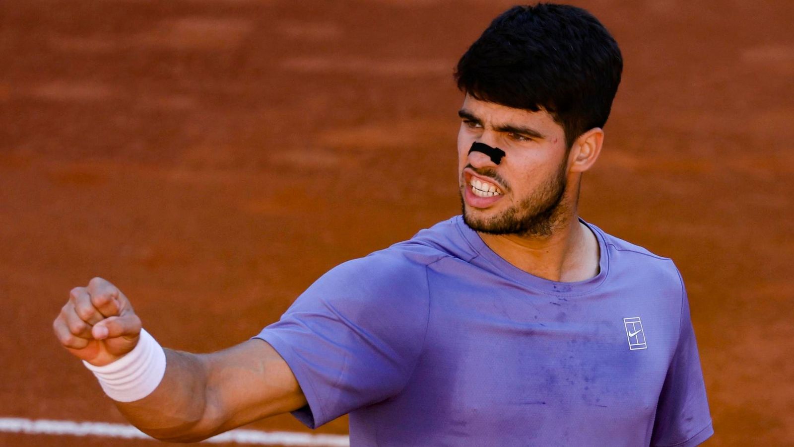 Alcaraz celebra un punt