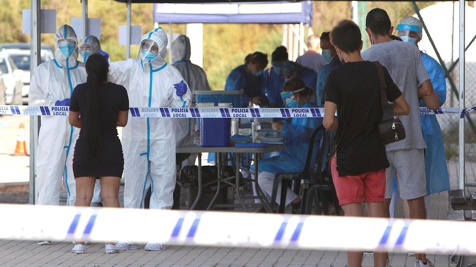 Proves PCR a Santa Pola després del brot que es va detectat vinculat a l'oci nocturn
