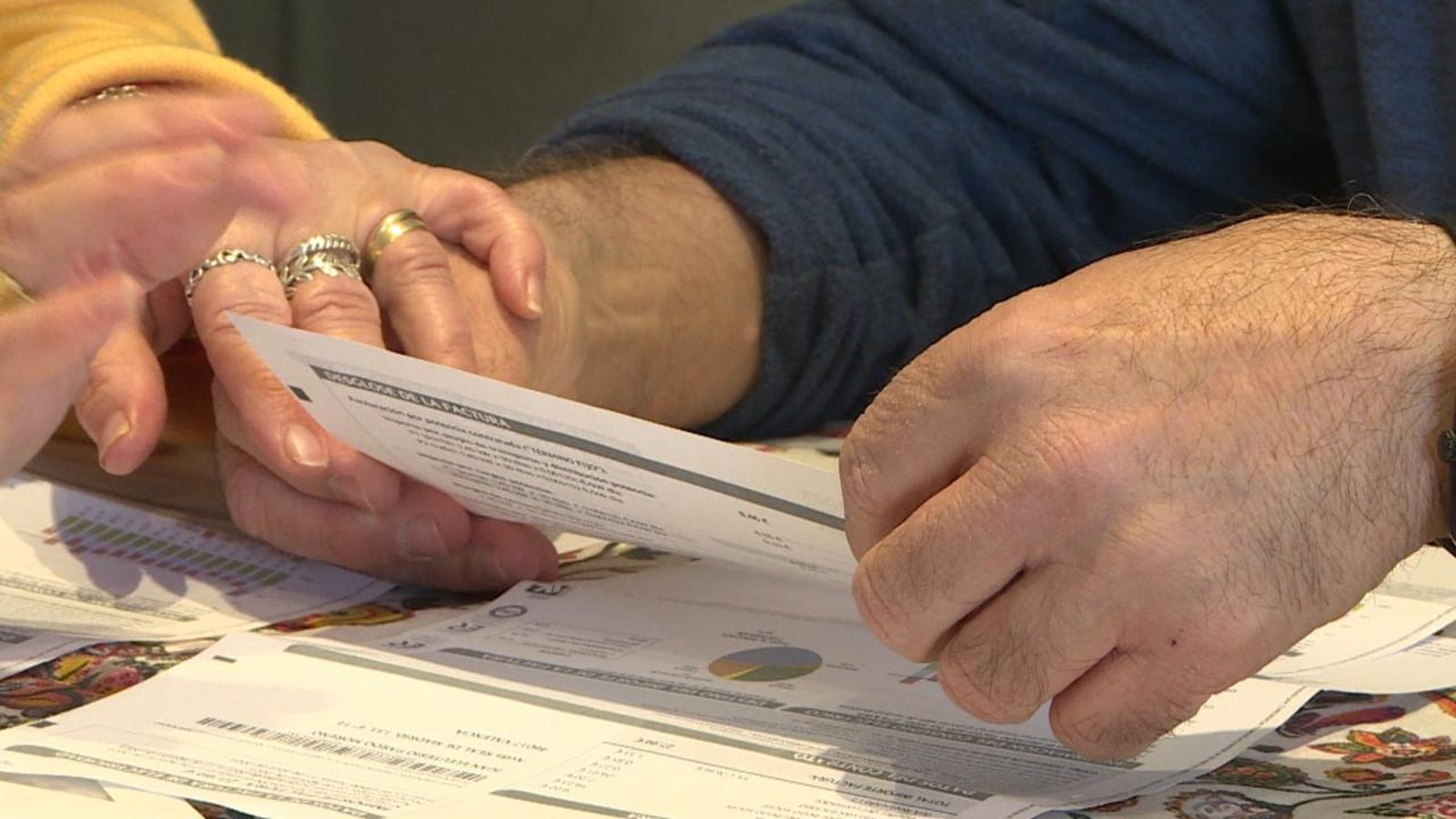 Imatge d'arxiu d'una factura de la llum