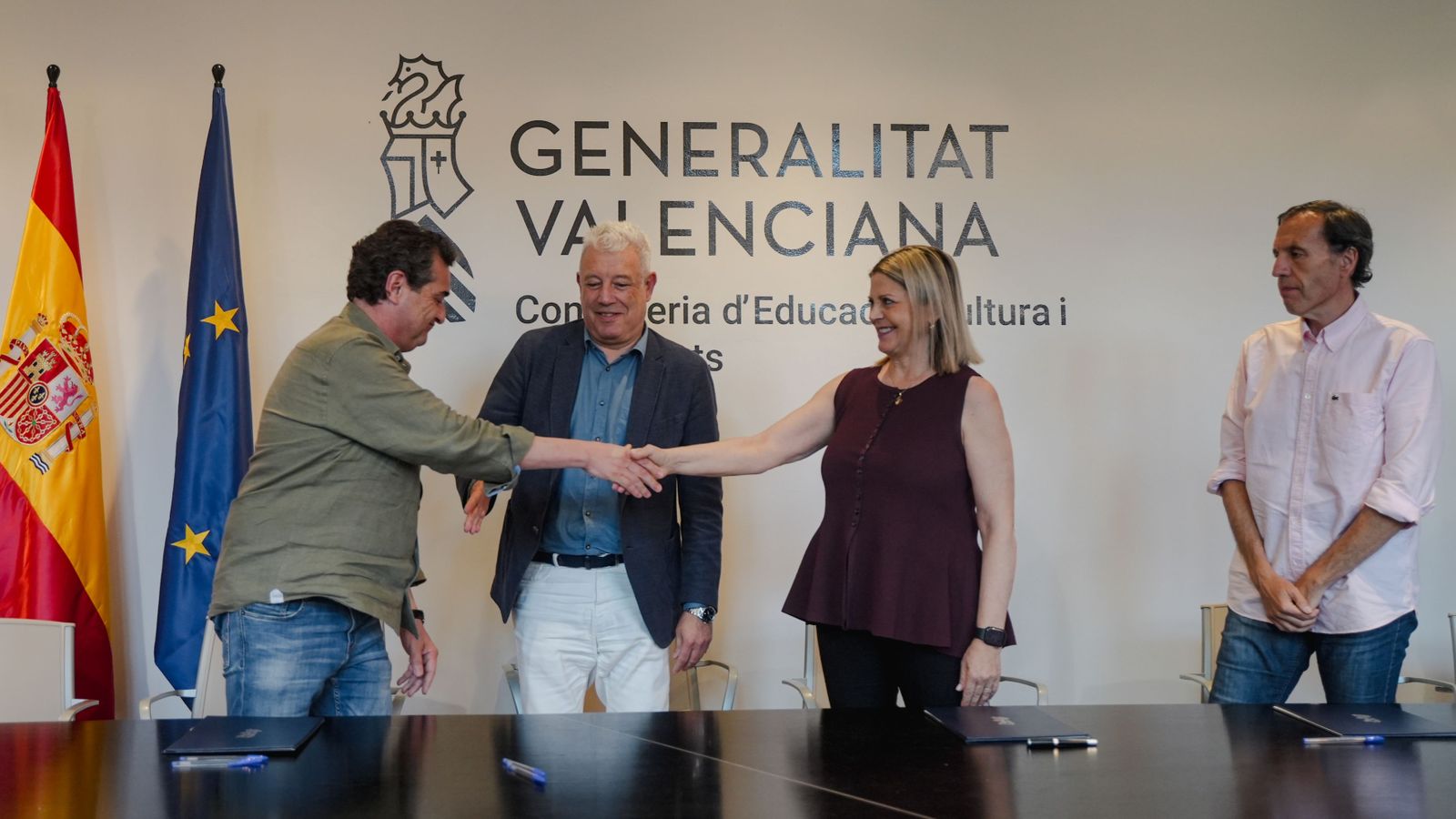 Representants del CSIF i ANPE signen un acord sobre l'increment salarial amb la Conselleria d'Educació