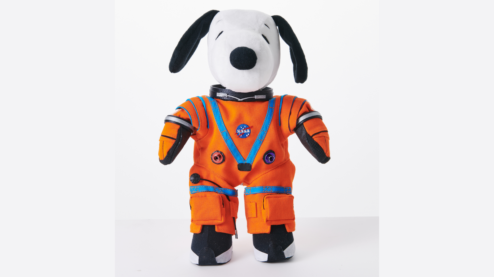 Ninot del gos Snoopy que viatja a bord del coet SLS