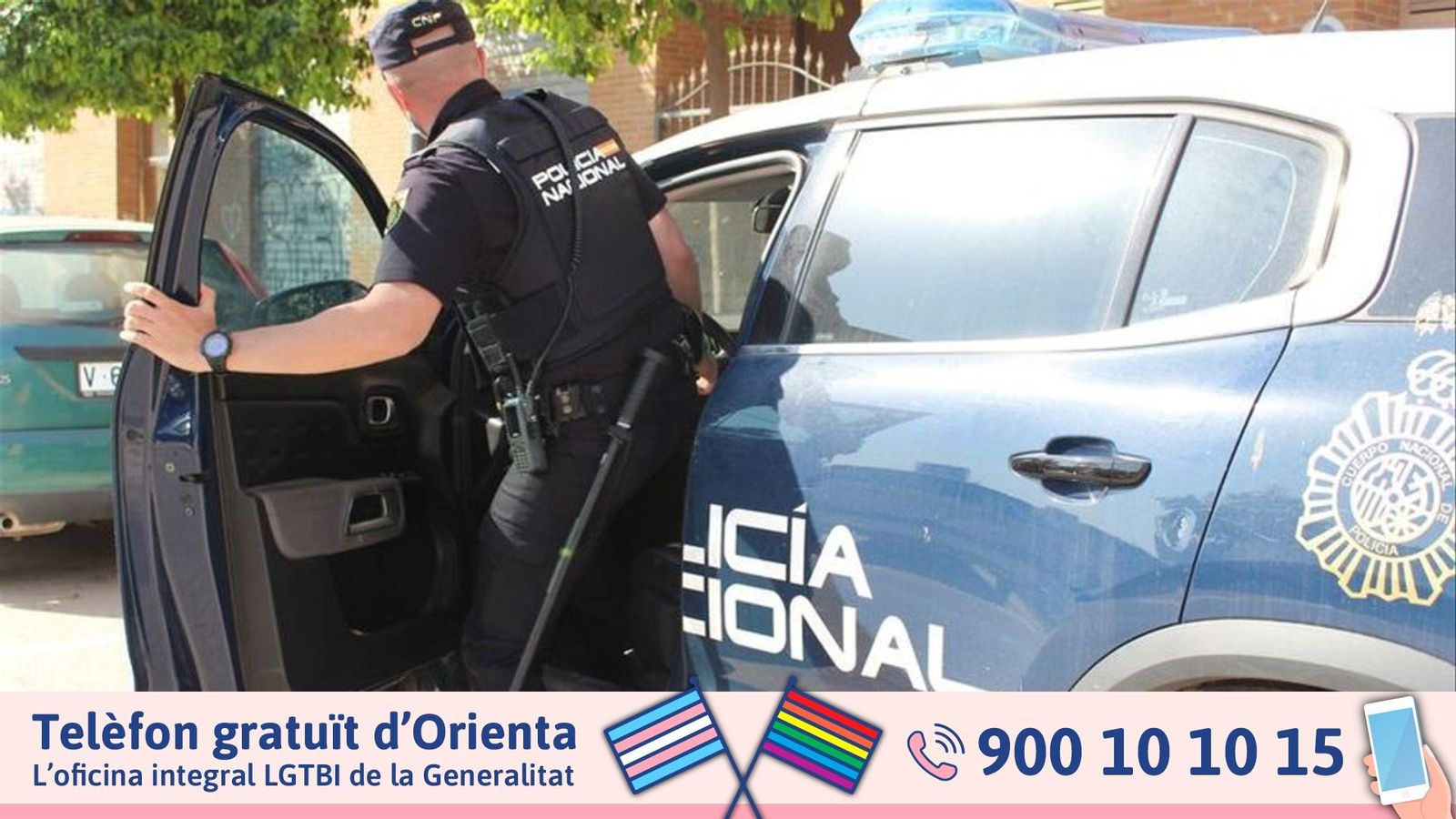 Una patrulla de la Policia Nacional a València