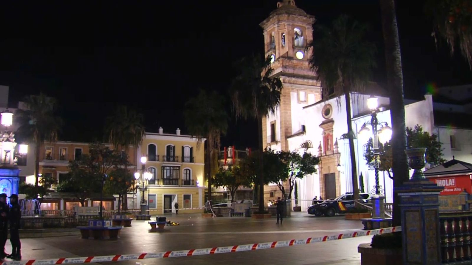 Moments després de l'atac davant de l'esglèsia, a Algecires