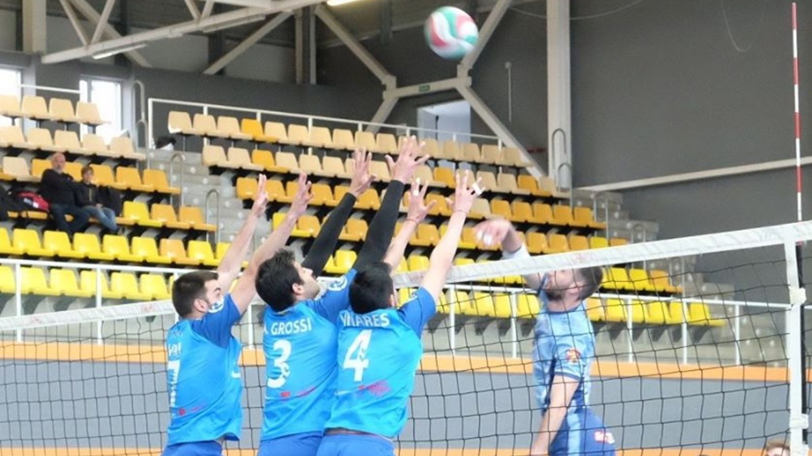 La federació suspén la Superlliga de vòlei