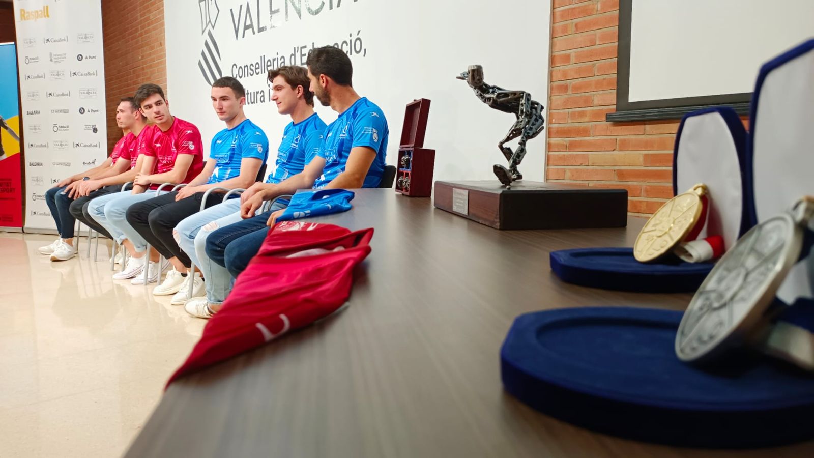 Imatge de la presentació de la final de la Lliga Caixabank de raspall