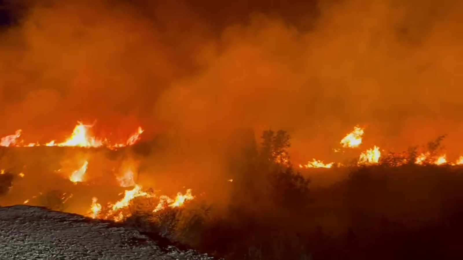 Incendi de vegetació declarat aquest dissabte a les sis del matí a Castelló del Rugat