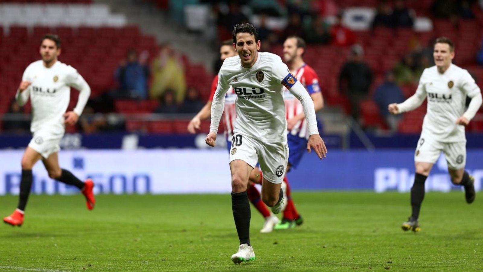 Parejo celebra el 2-2 de l'empat
