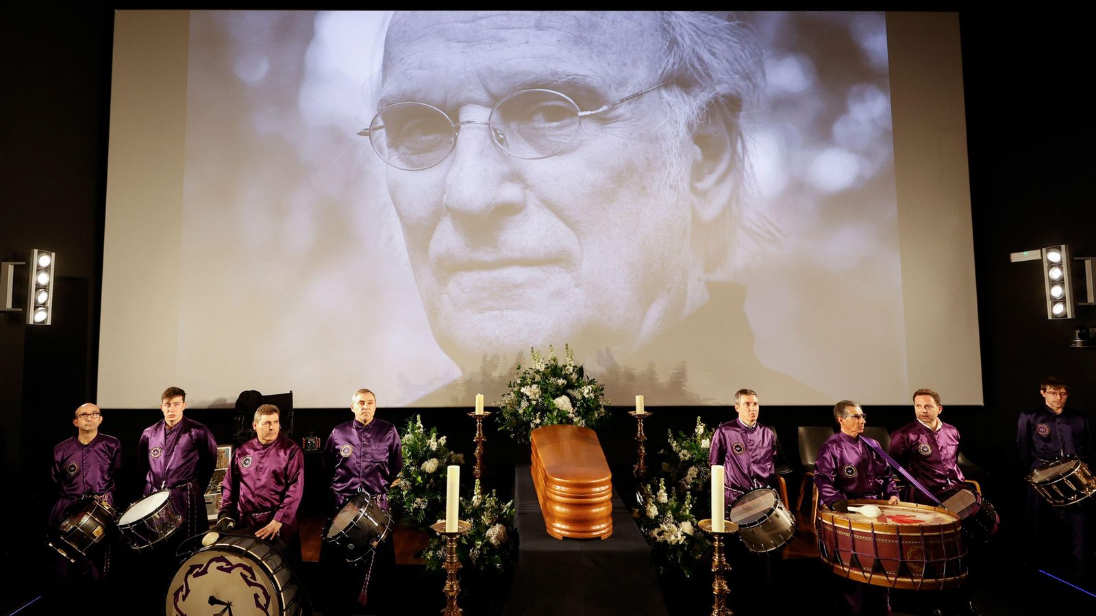 L'Acadèmia de Cine acull la capella ardent del cineasta Carlos Saura