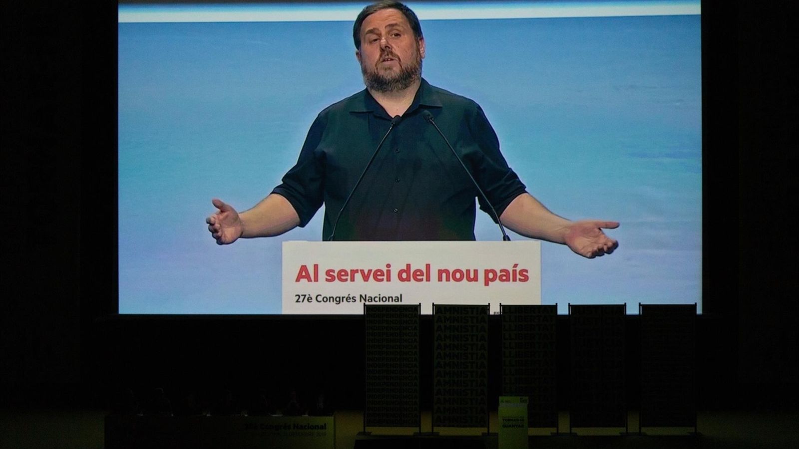 Imatge d'Oriol Junqueras, projectada en el Congrés Nacional