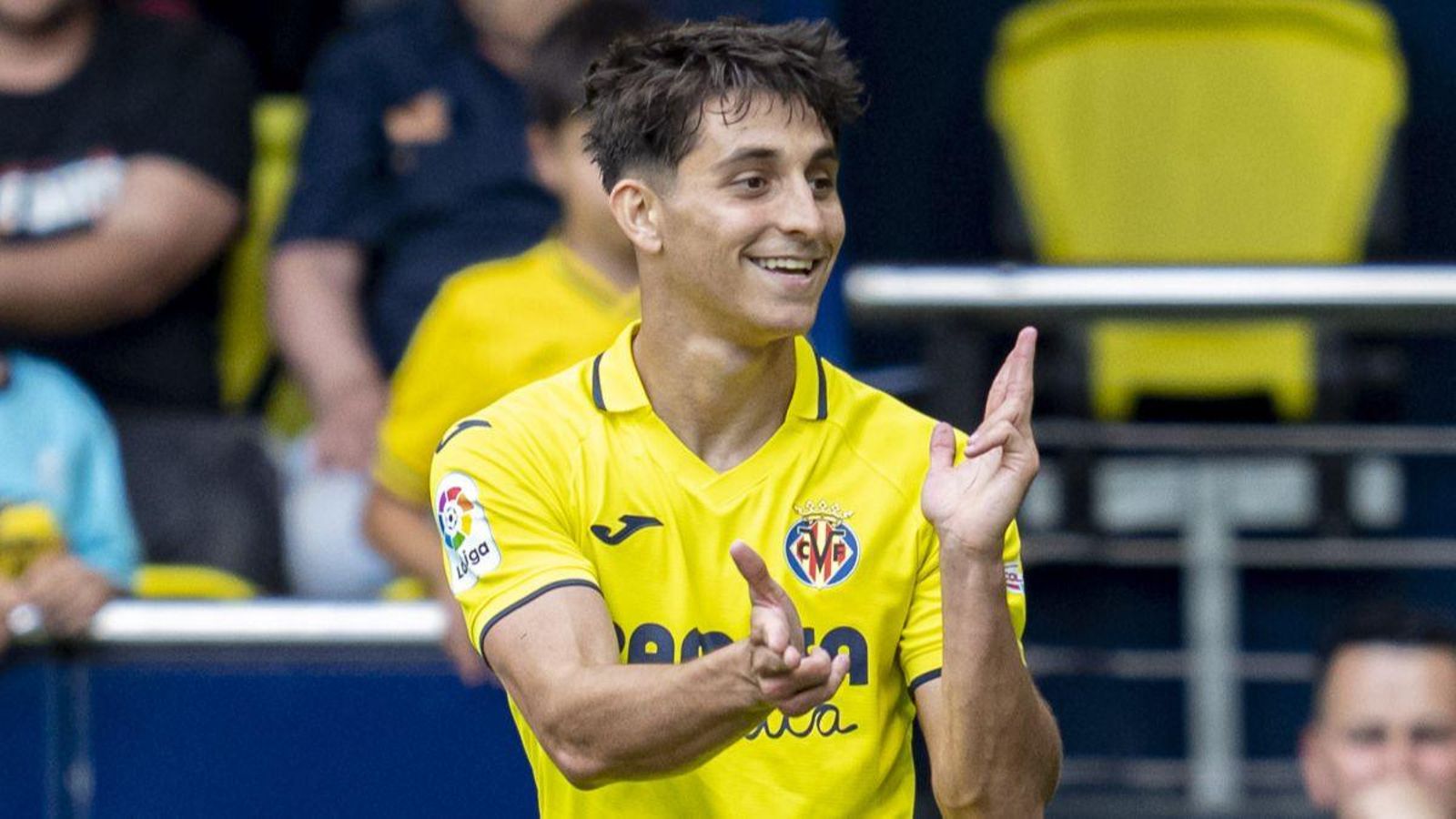 El Vila-real exerceix l'opció de compra de Ramón Terrats que signa fins a 2026