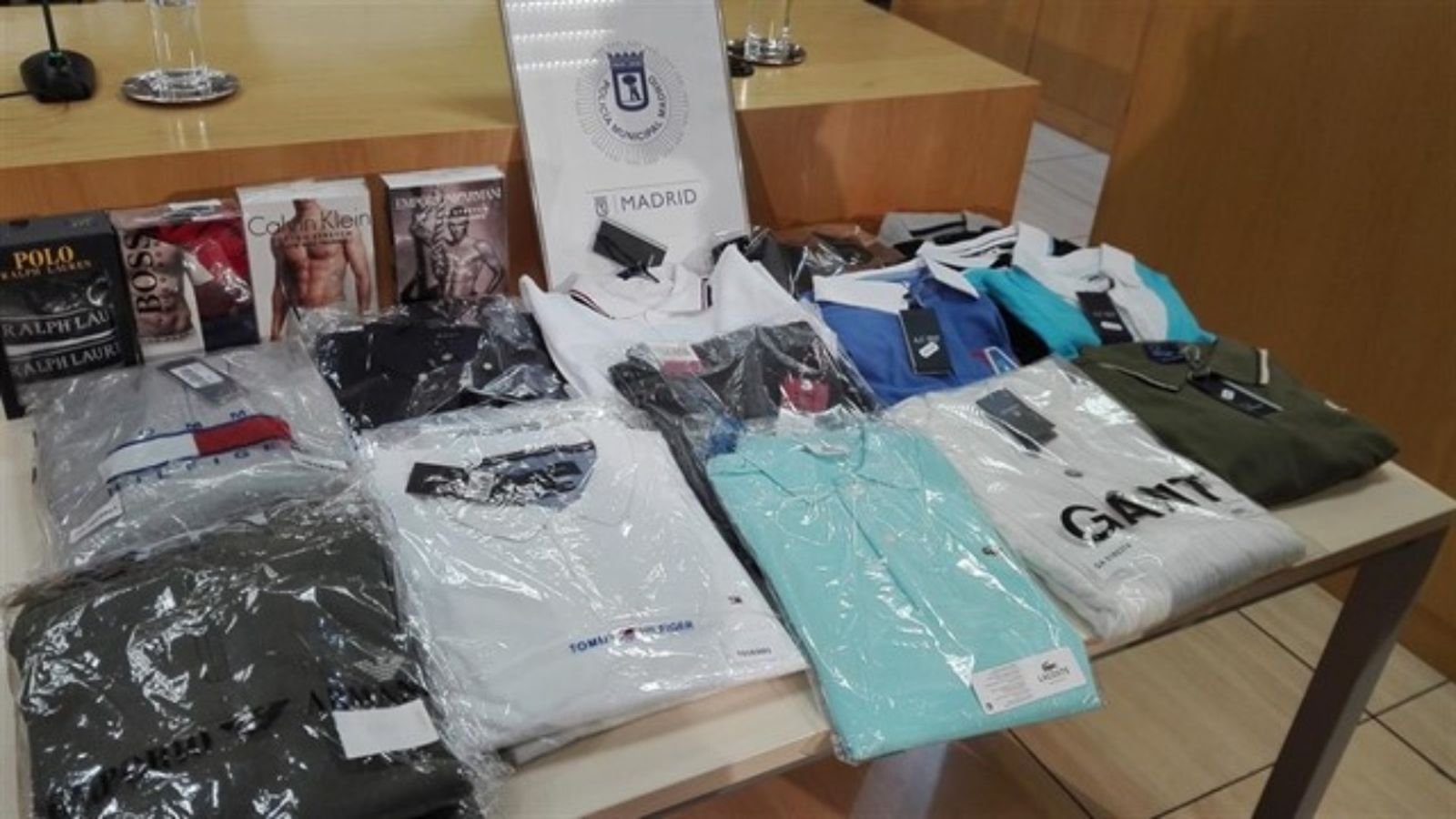 La majoria de les activitats delictives relacionades amb la falsificació les fan xarxes de delinqüència organitzada