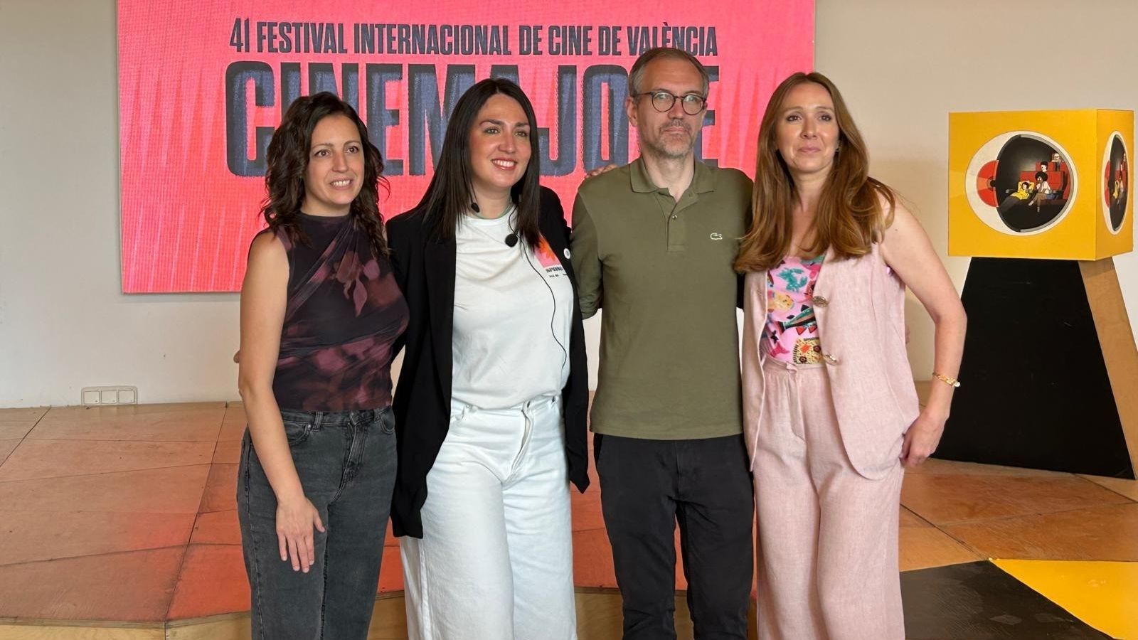 Els organitzadors del festival al final de la roda de premsa de presentació del certamen