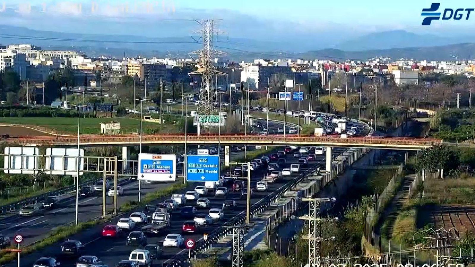 Estat que presentava la V-30 a primera hora d'este dimecres