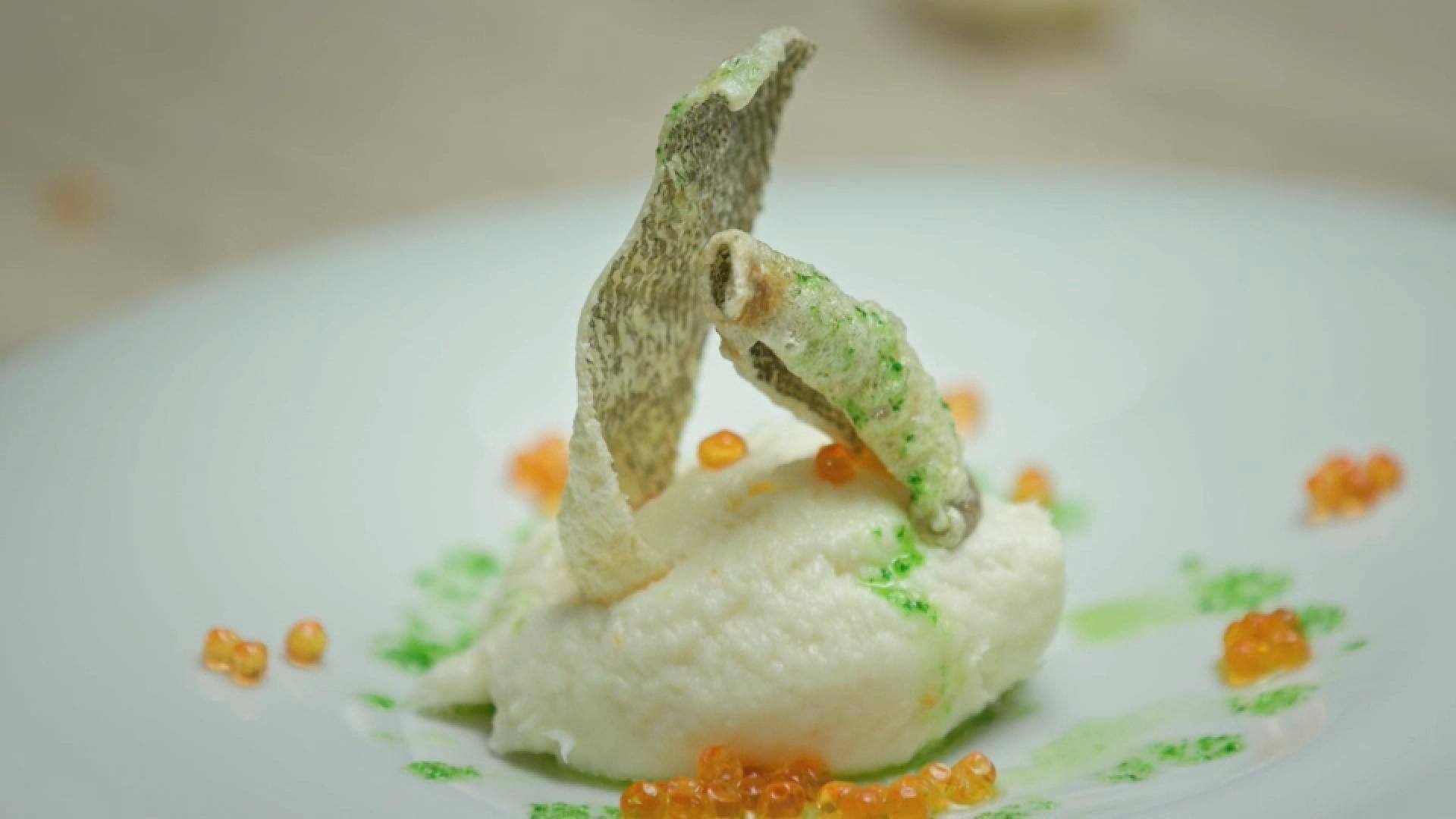 Brandada de bacallar amb cruixent i oli verd Brandada de bacallar amb cruixent i oli verd
