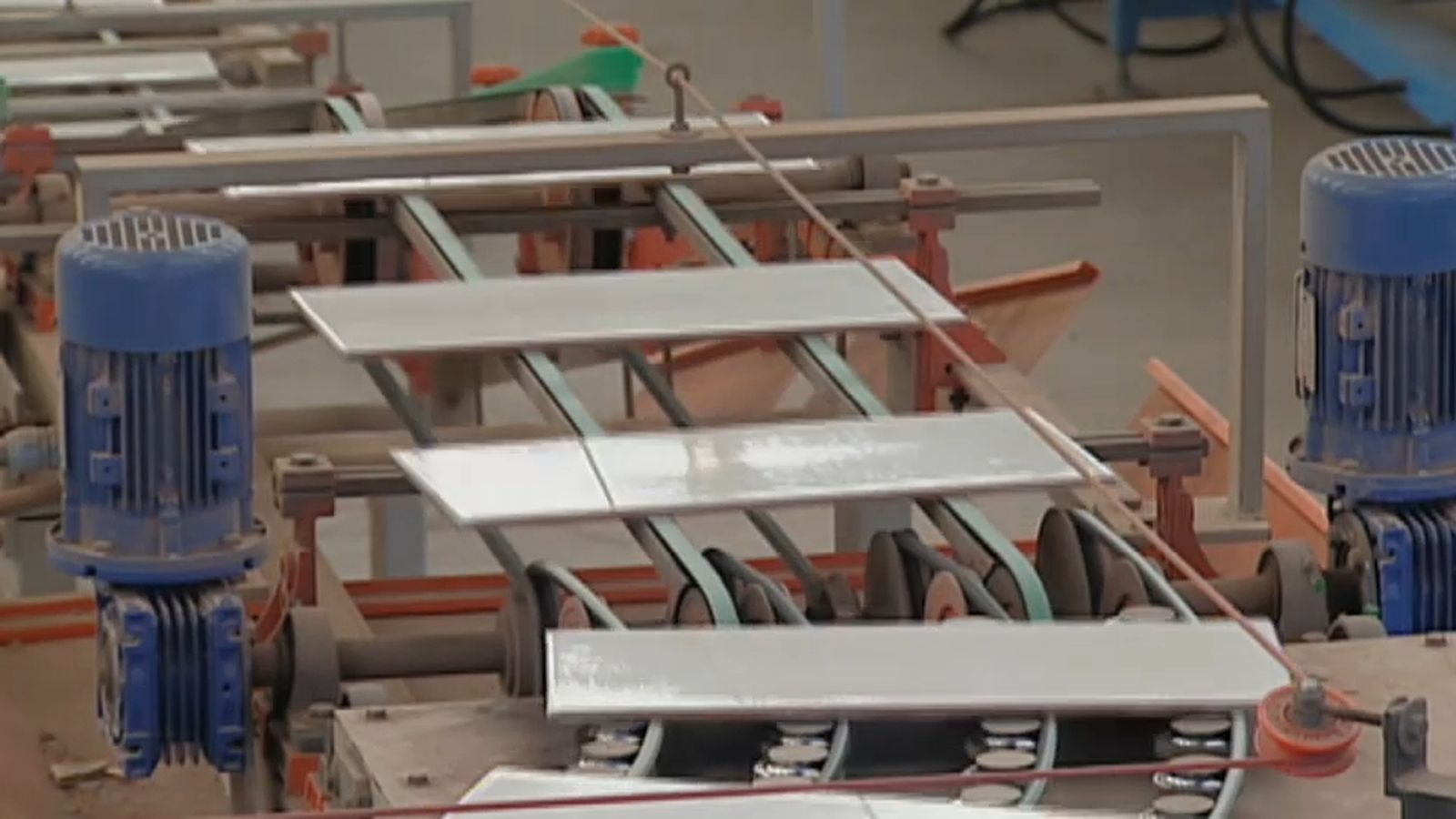 UGT i CCOO pressionen la patronal de la ceràmica perquè millore la seua proposta.