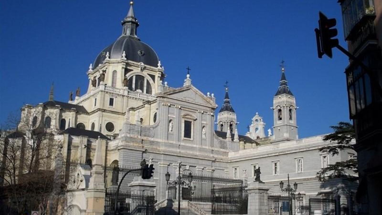 Els nets de Franco mostren la seua oposició a l'exhumació del cadàver del dictador