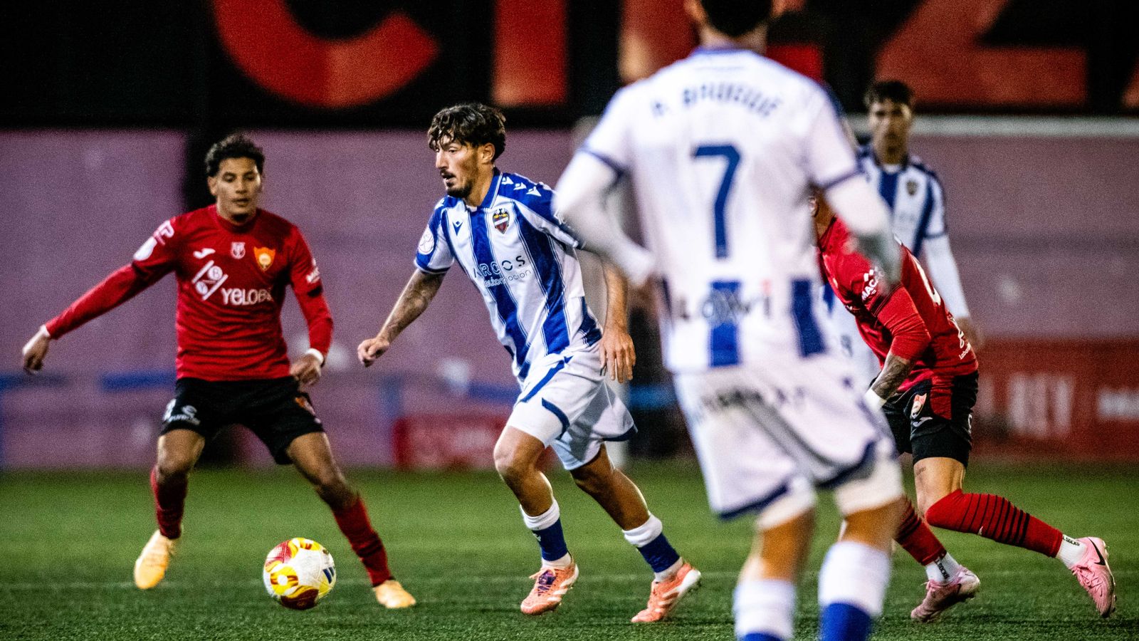 Unai Vencedor, en el partit contra el Cieza en Copa del Rei