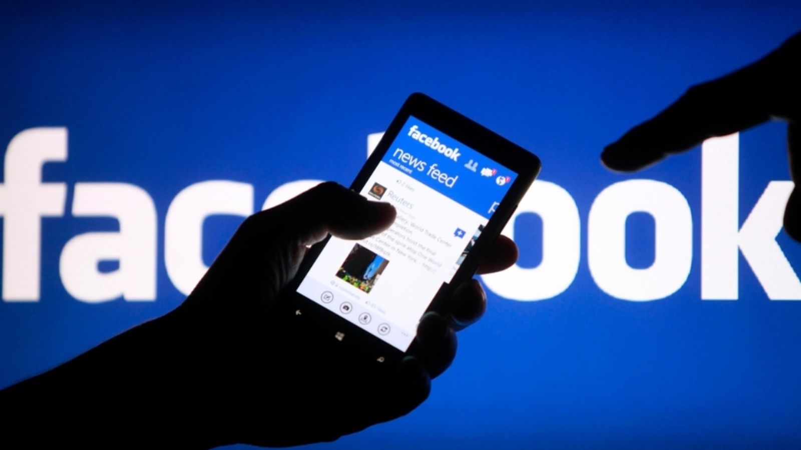 27.08.2019 | Xarxes | Els mails que mostren que Facebook podia saber què passava amb Cambridge Analytica
