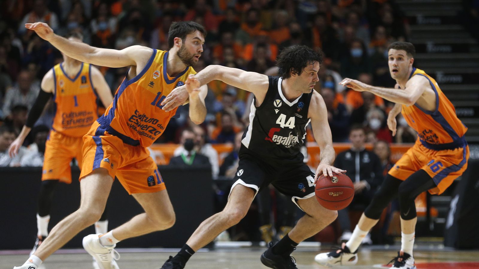 El València Basket cau en semifinals de l'Eurocup contra la Virtus de Bologna