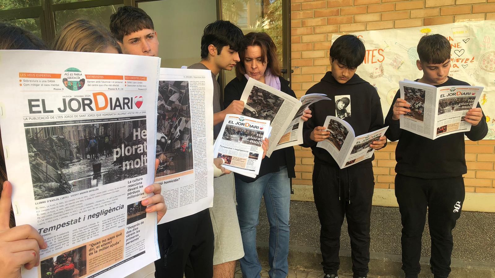 L’alumnat de l’IES Jordi de Sant Jordi presenta un diari sobre la DANA