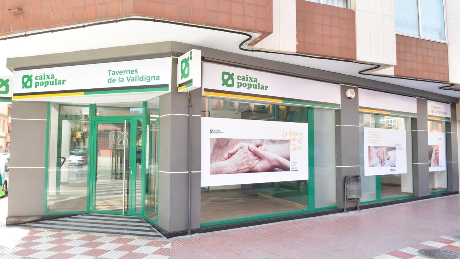 Una sucursal de Caixa Popular