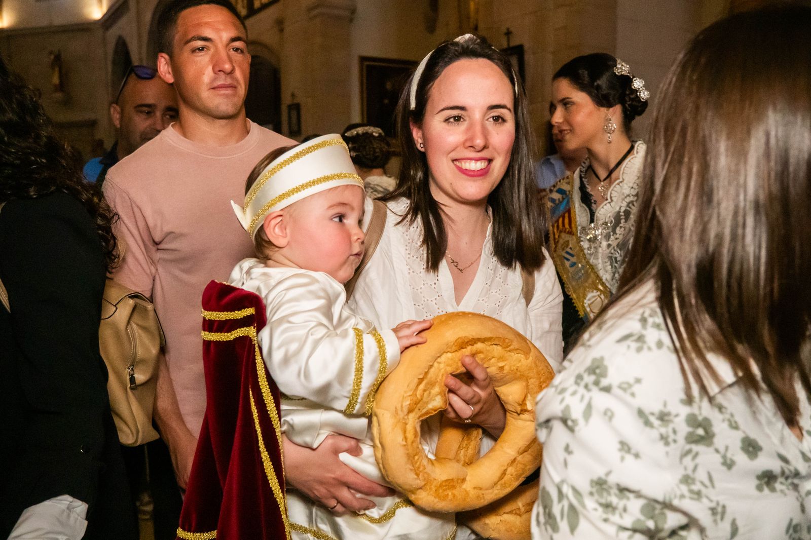 Els angelets commemoren els xiquets que van pregar per la pluja