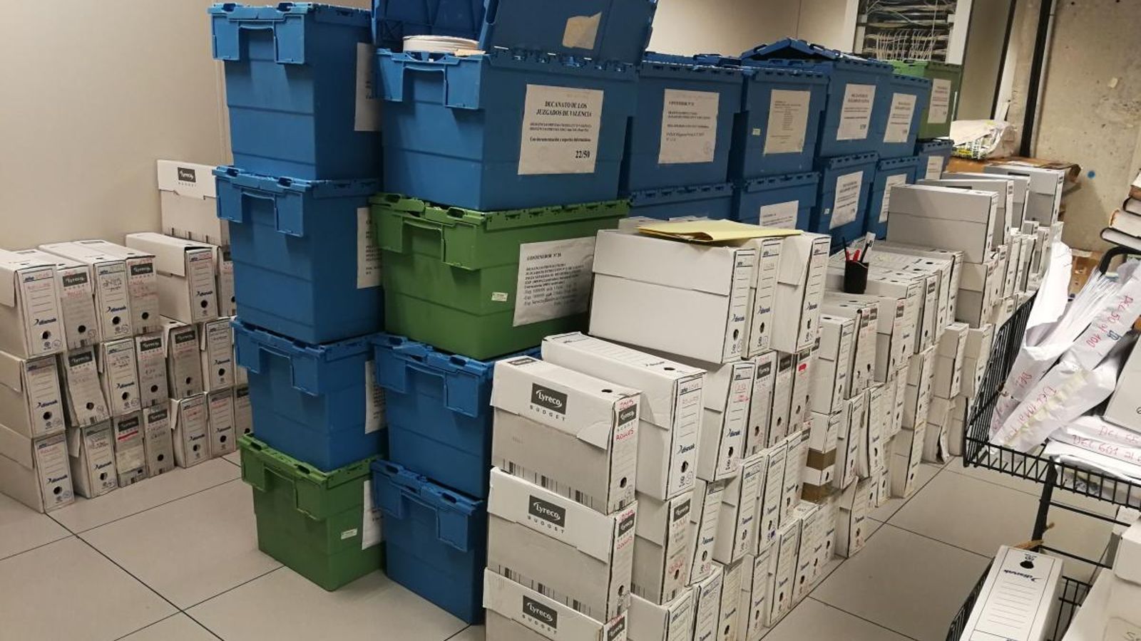 L'expedient s'ha enviat a l'Audiència de València en 56 contenidors