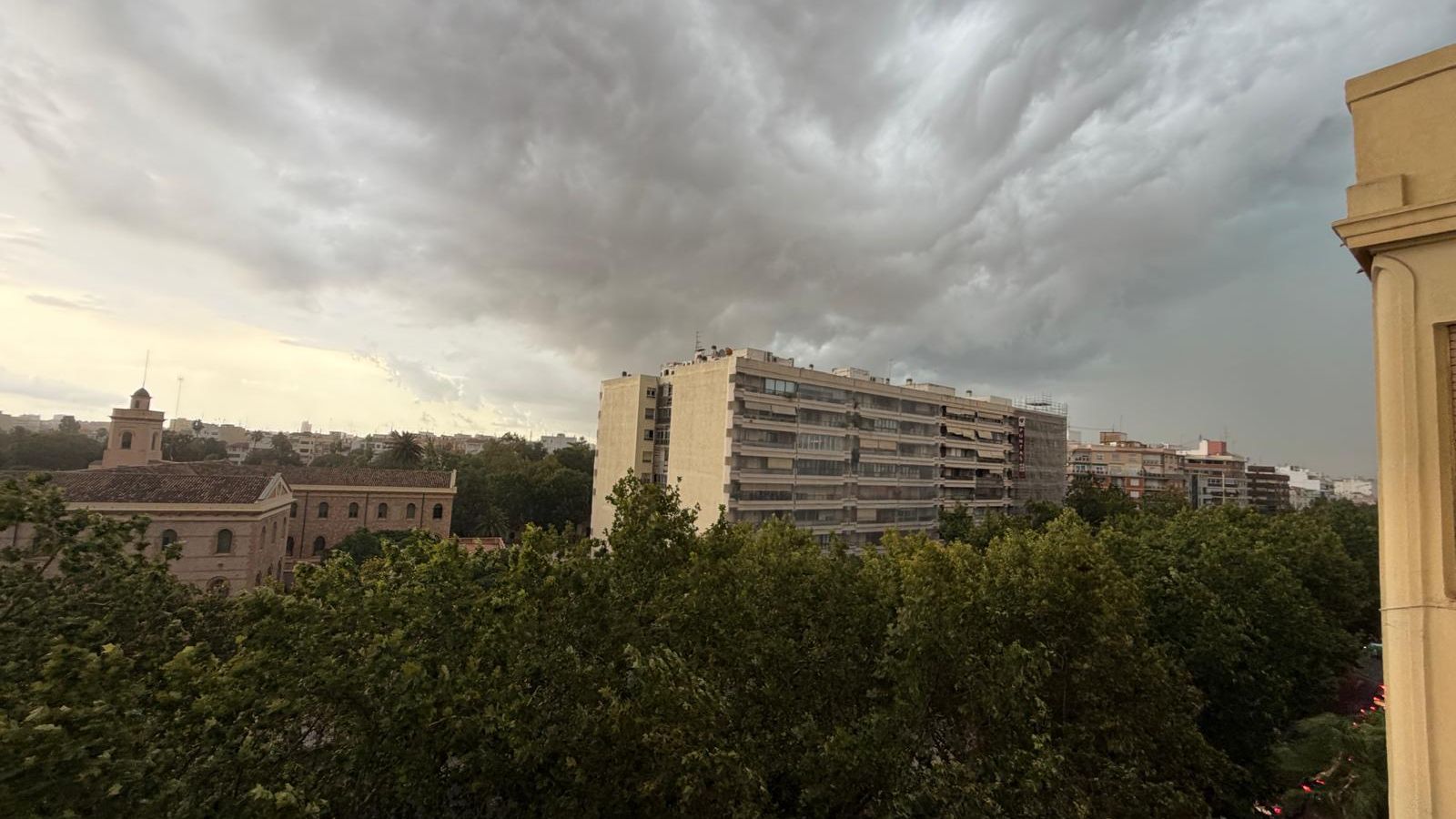 Imatge de l'últim episodi de tempestes, el passat dissabte a València