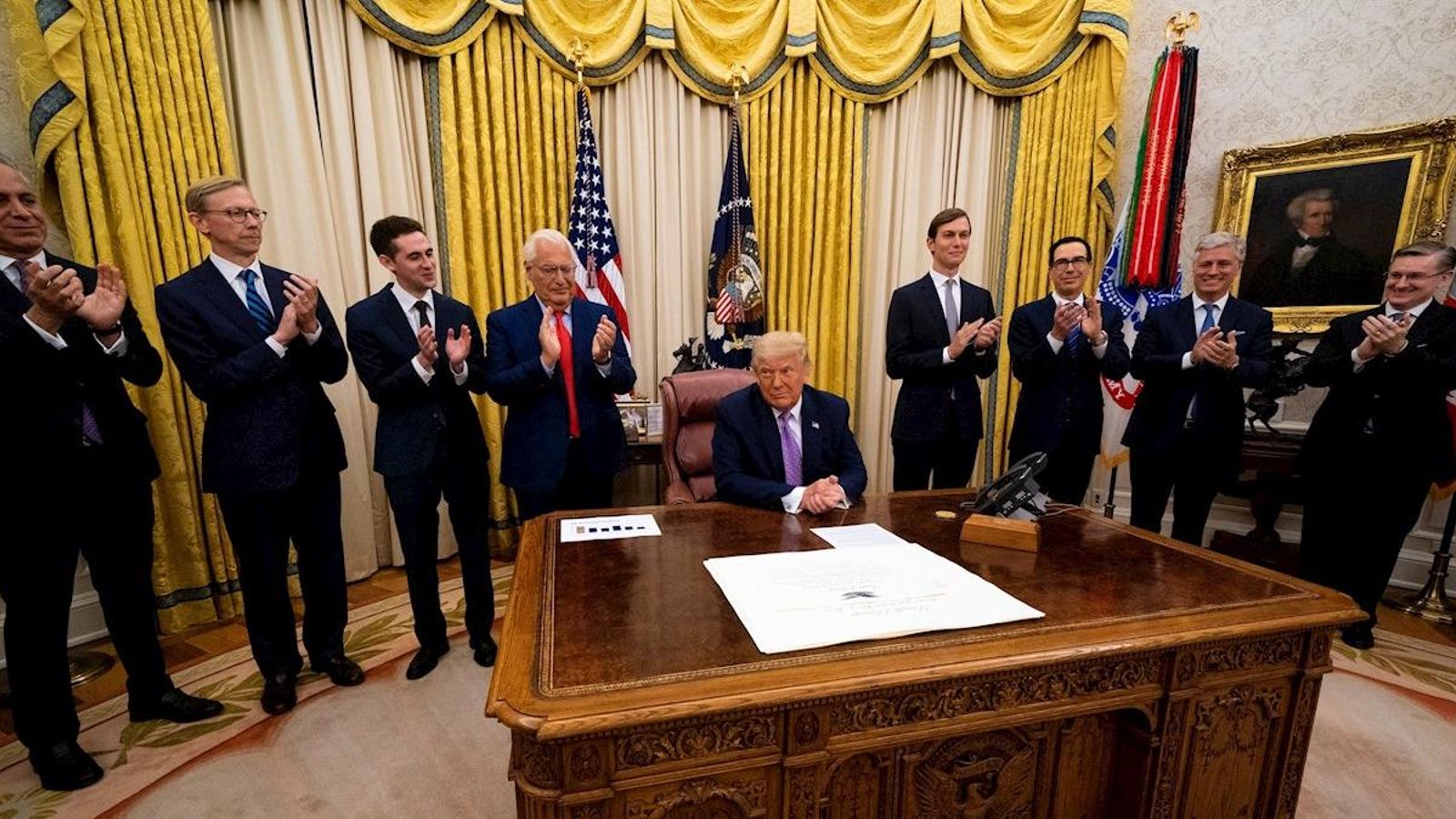 Moment en que Donald Trump ha fet l'anunci a la Casa Blanca