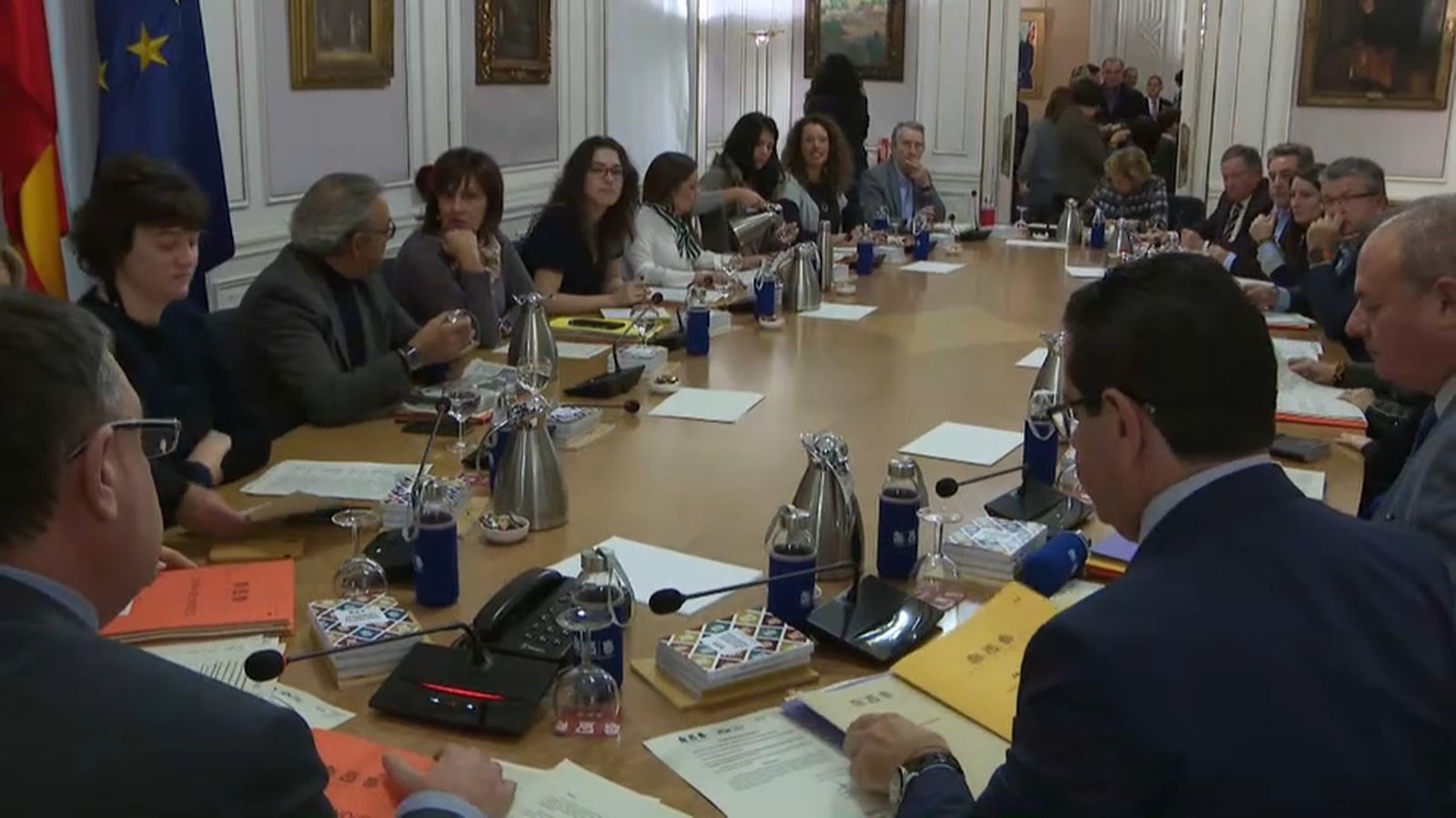 La junta de síndics de les Corts ha rebutjat que Mónica Oltra comparega per a explicar la política de menors