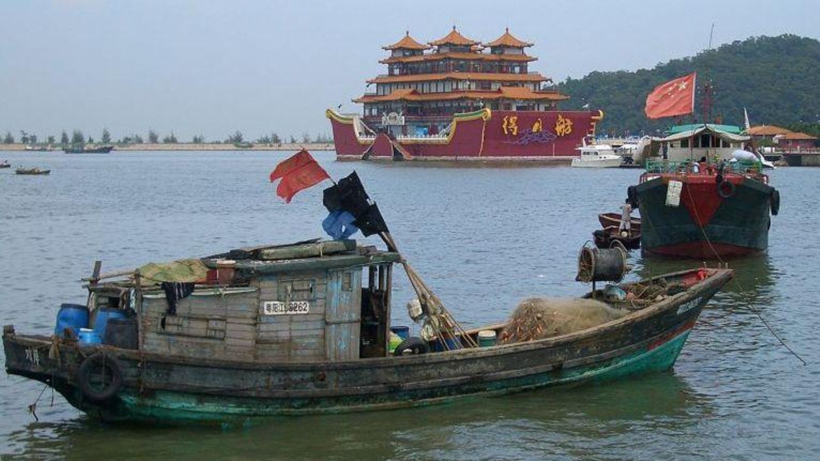 Imatge d'arxiu de vaixells pesquers xinesos