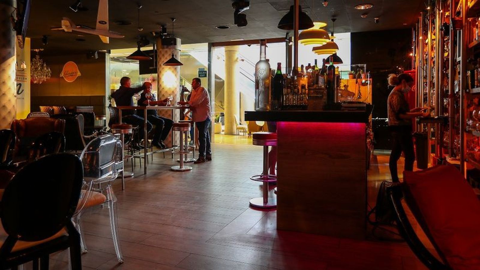 Un bar de copes, en una imatge d'arxiu