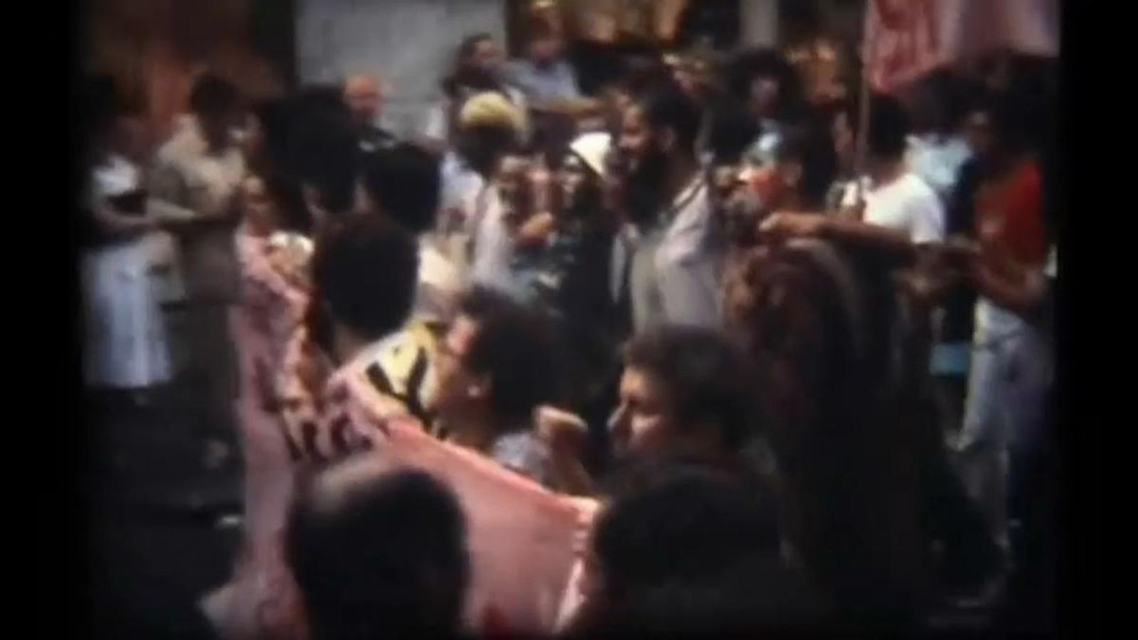 Material cedit per l'associació Lambda