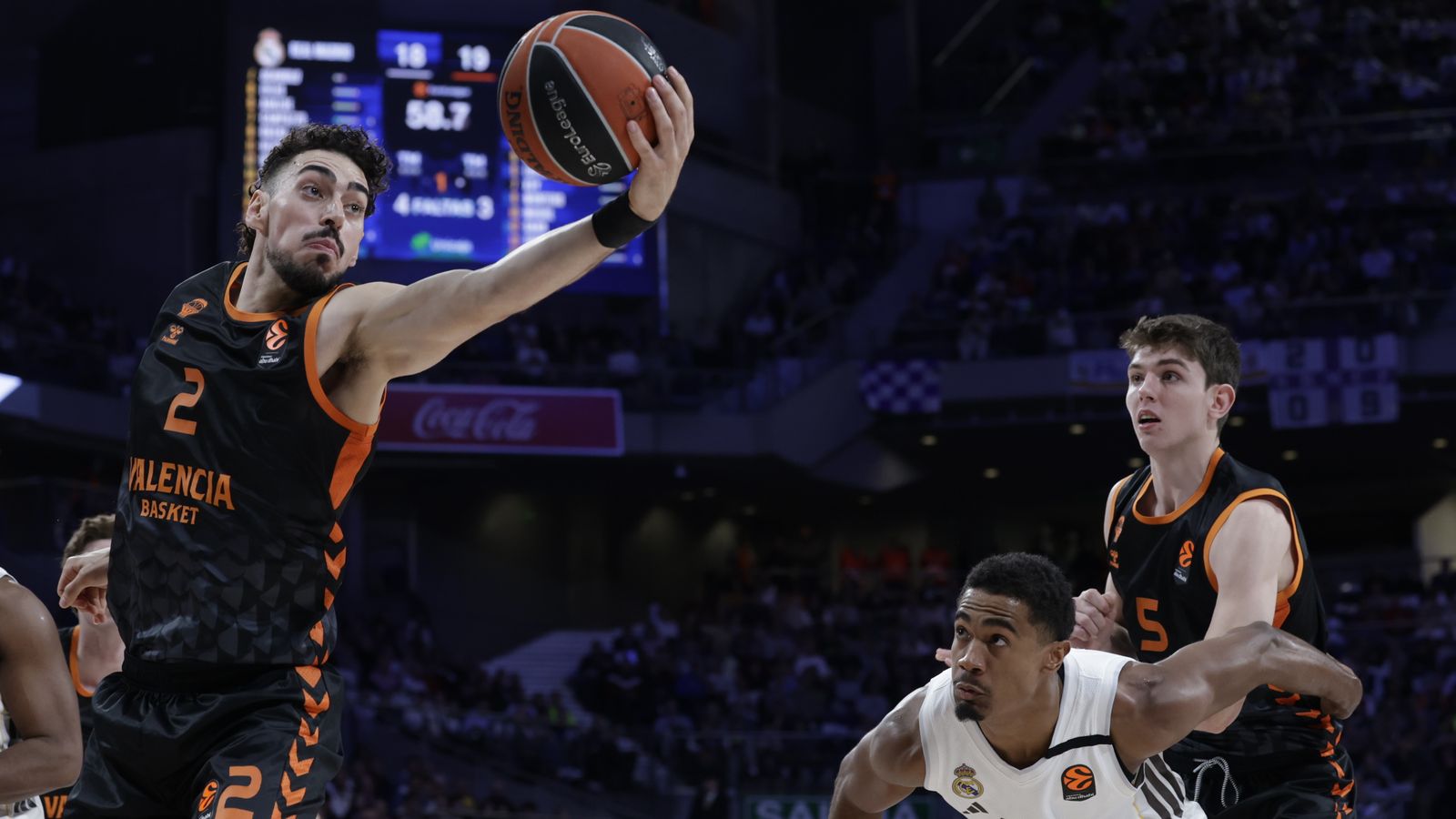 Josep Puerto, amb 11 punts, ha sigut el segon màxim anotador taronja