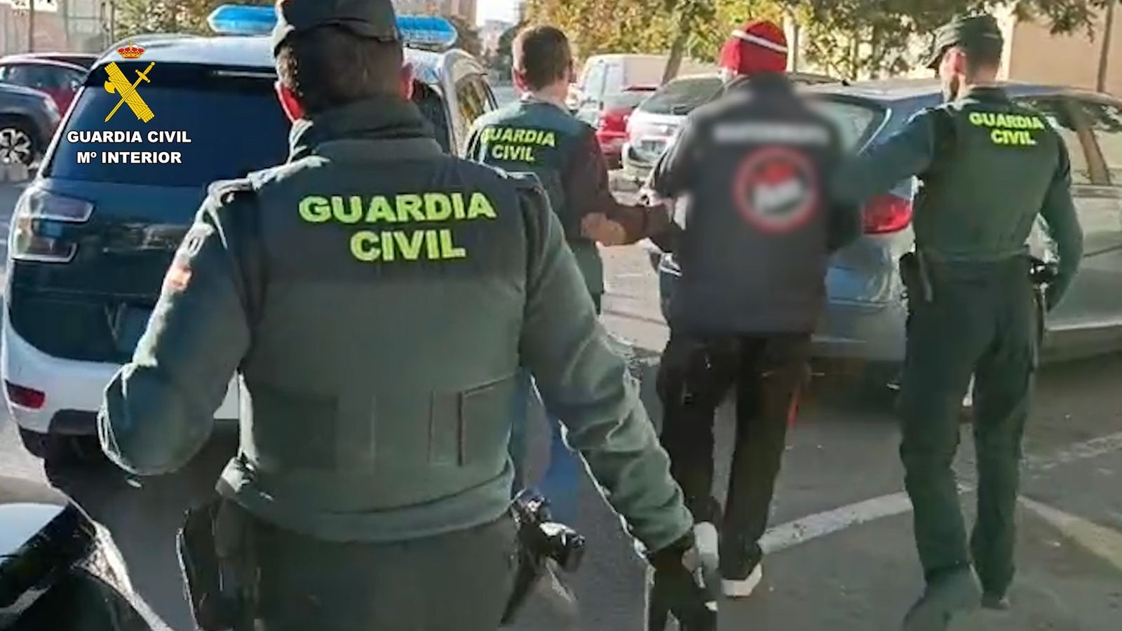 Imatge de la Guardia Civil en el moment de la detenció