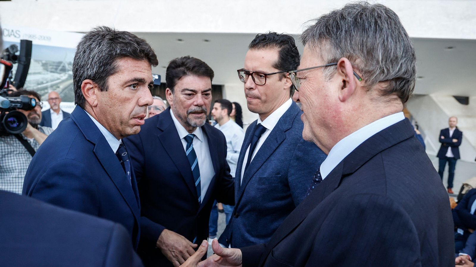 Carlos Mazón, Luis Barcala i Ximo Puig en la cimera municipal 'Aliança Valenciana contra la inflació'