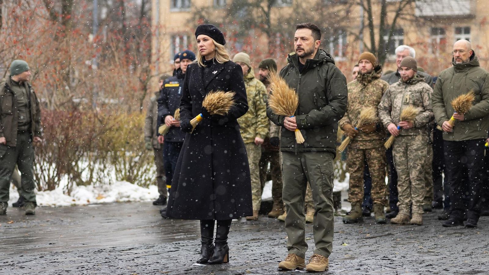 Zelenski i la seua dona en una imatge recent en el dia de rècord de les víctimes de la fam a Ucraïna