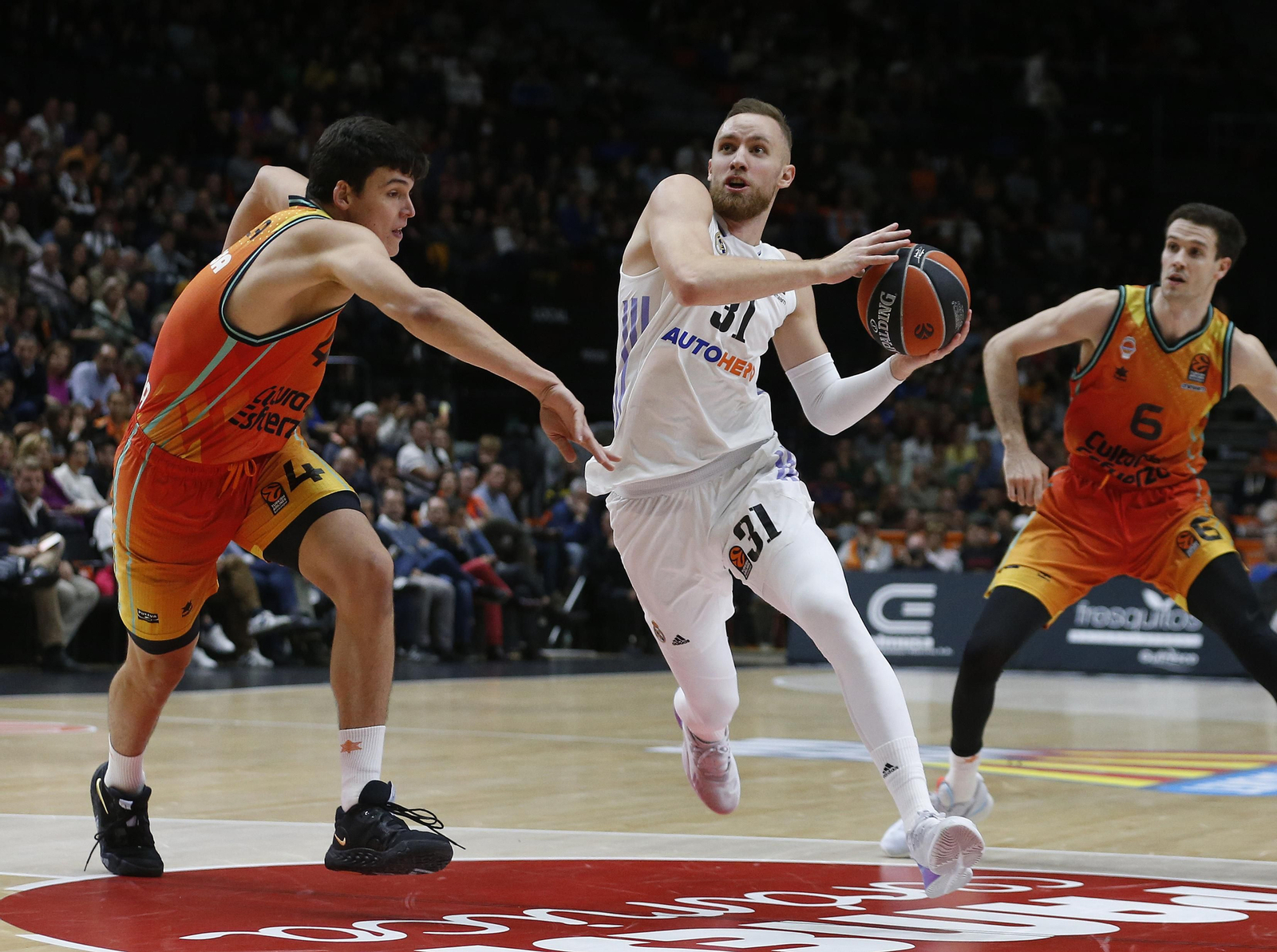 Dzanan Musa, clau en el Reial Madrid contra el València basket