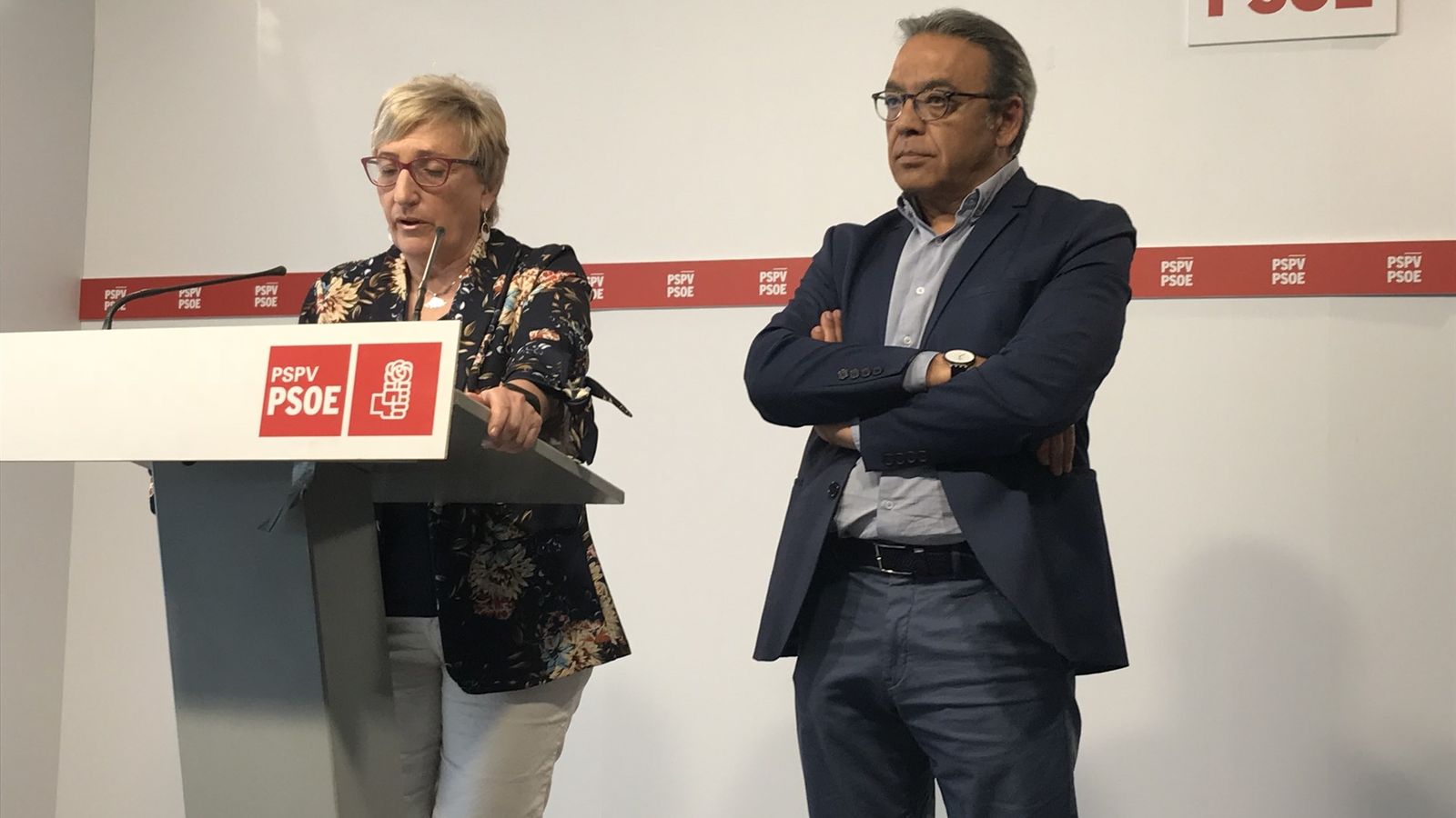 Manuel Mata i Ana Barceló durant la roda de premsa a València