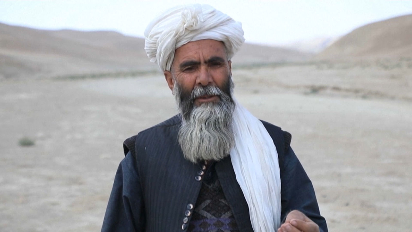 Un veí lamenta que sense aigua ni aliments els seus fills es moren"