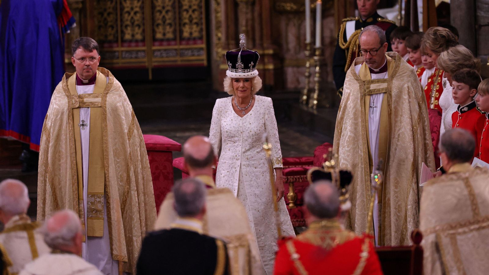 La reina Camil·la és coronada La reina Camil·la és coronada