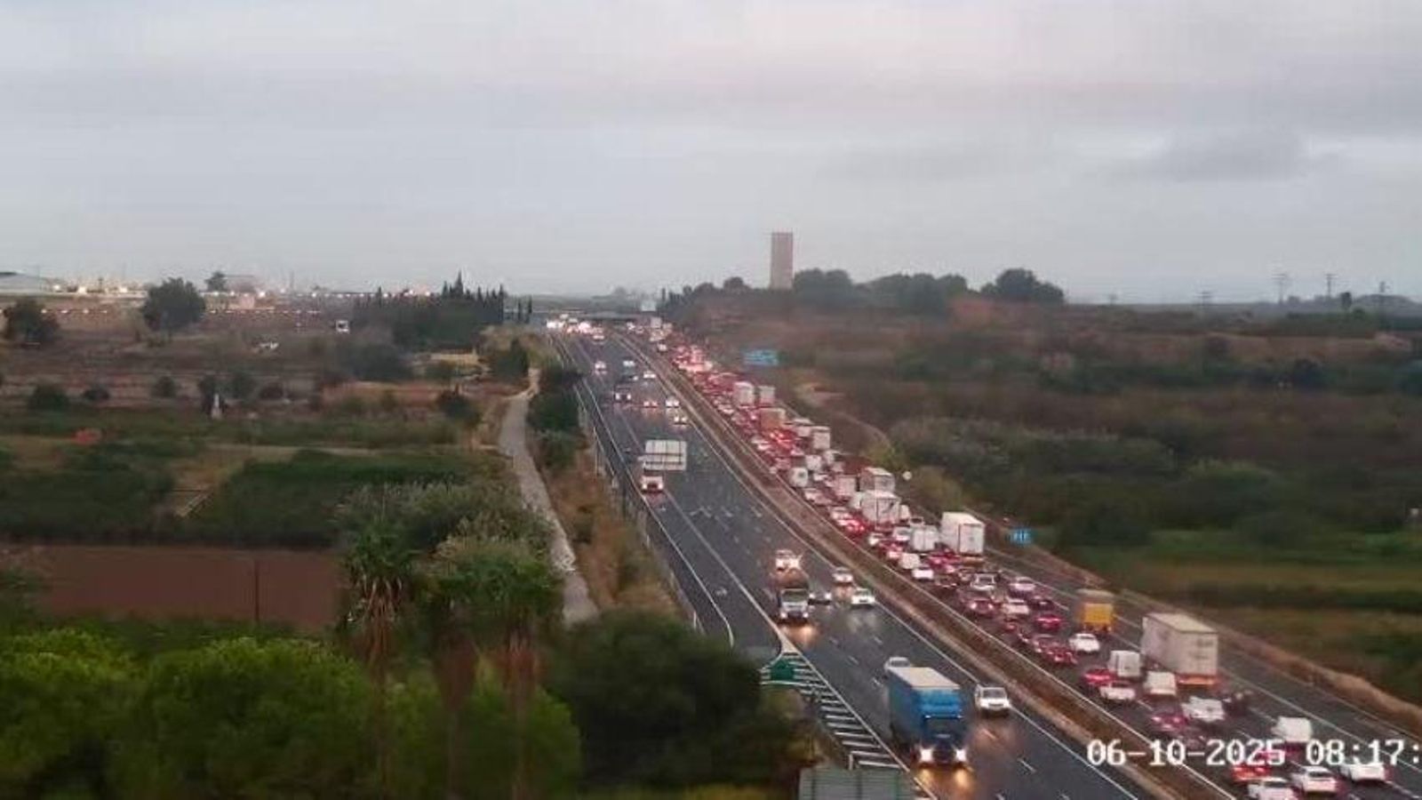 Retencions a l'A-7, al terme de Picassent