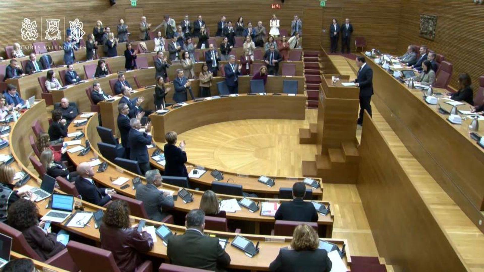 27.11.2025 | Les Corts durant el debat d'investidura de Juanfran Pérez Llorca