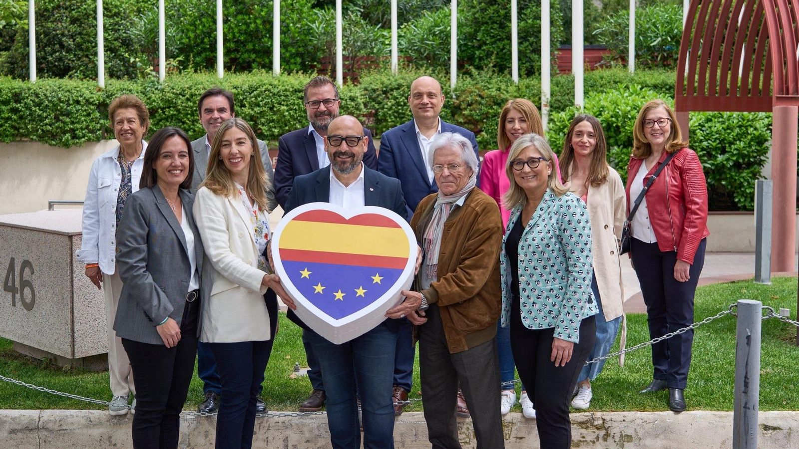 Els candidats i candidates de Ciutadans posen en una imatge d'arxiu